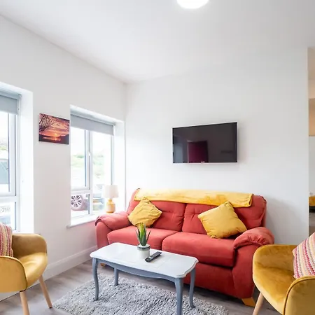 Дом отдыха Kings 1 390 *