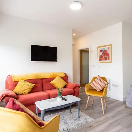 Дом отдыха Kings 1 390 *